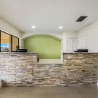 Business 11 image QUALITY INN & SUITES DOWNTOWN in Orlando FL