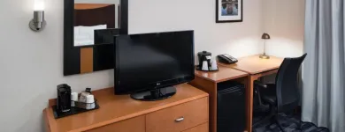 Business 22 image FAIRFIELD INN & SUITES BY MARRIOTT SOUTH BEND AT NOTRE DAME in South Bend IN