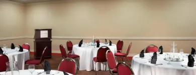 Business 9 image FOUR POINTS BY SHERATON KANSAS CITY AIRPORT Hotels in Kansas City MO