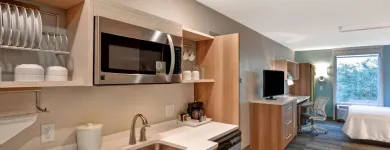 Business 22 image HOME2 SUITES BY HILTON TAMPA USF NEAR BUSCH GARDENS Hotel in Tampa FL