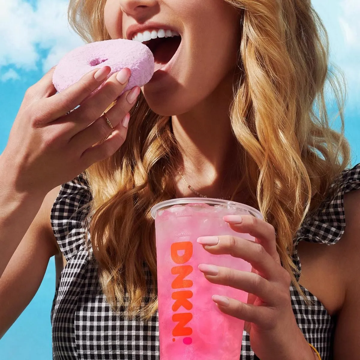 Business 10 image DUNKIN'