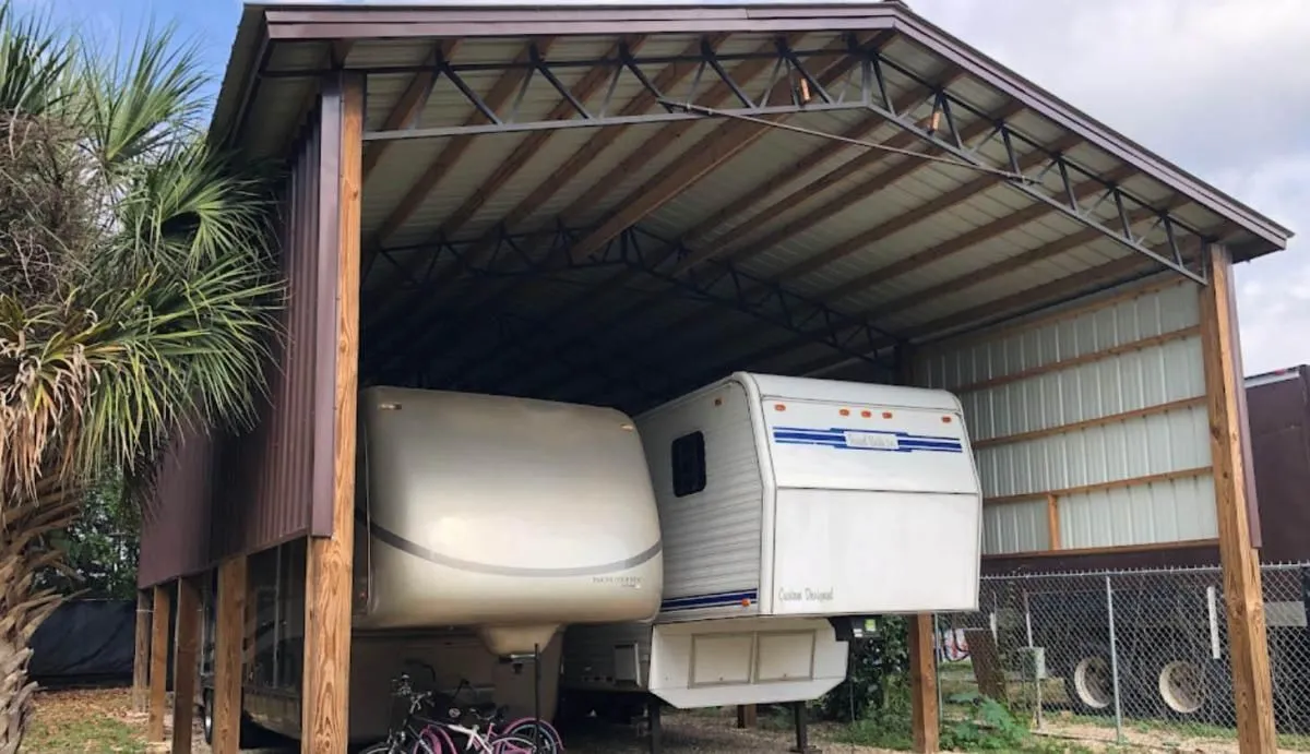 Business 3 image POLE BARNS USA