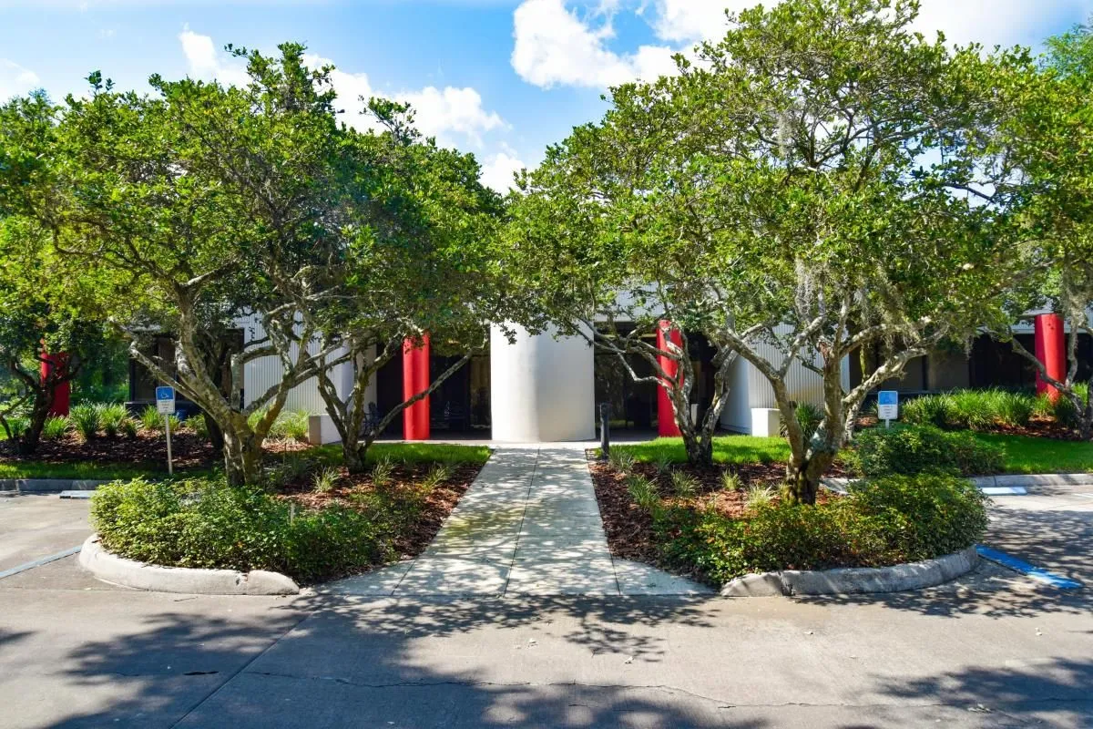 Business 31 image HILL VALLEY SUITES