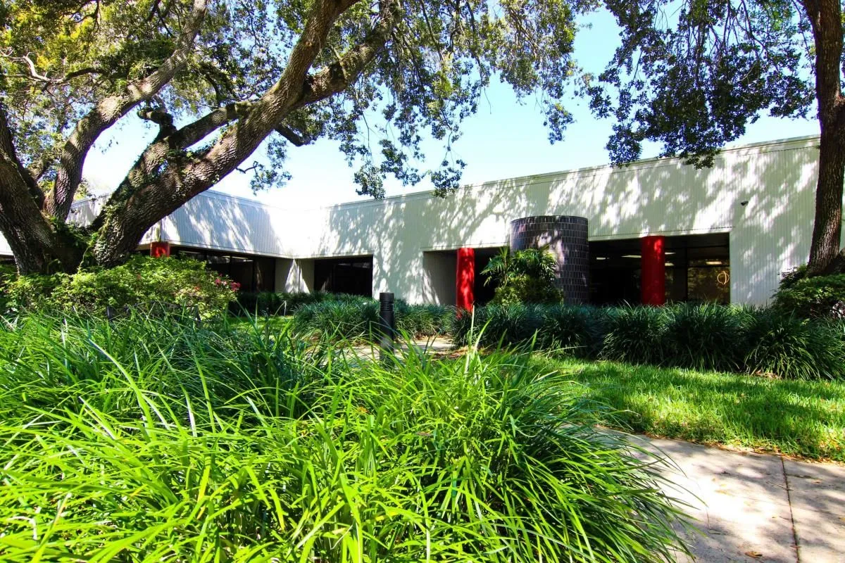 Business 40 image HILL VALLEY SUITES