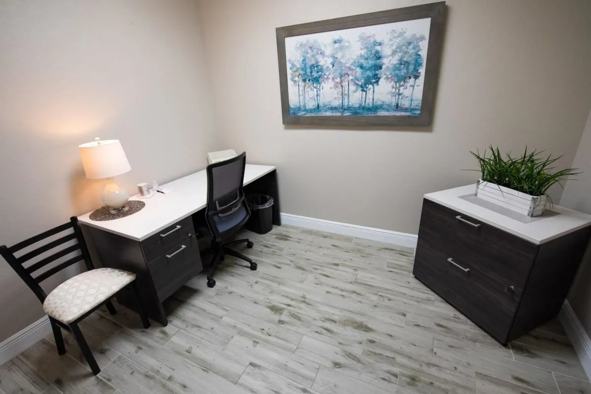 Business 67 image HILL VALLEY SUITES