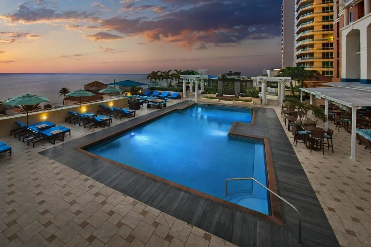 Business 5 image MARRIOTT'S BEACHPLACE TOWERS