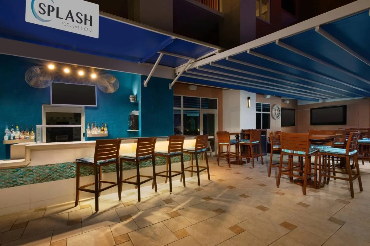 Business 7 image MARRIOTT'S BEACHPLACE TOWERS