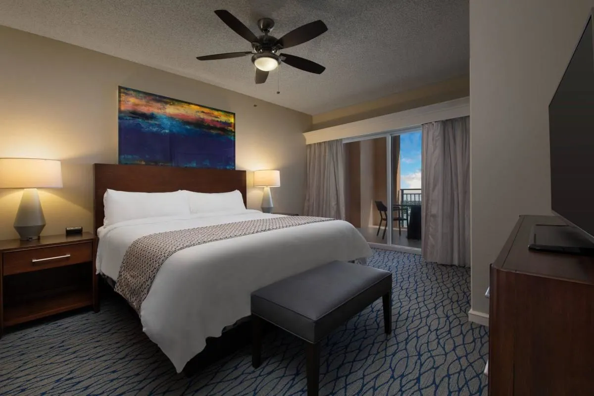 Business 16 image MARRIOTT'S BEACHPLACE TOWERS