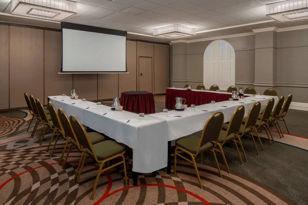 Business 1 image SHERATON SUITES FORT LAUDERDALE AT CYPRESS CREEK