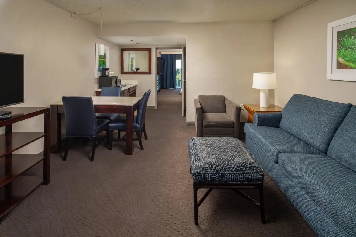 Business 12 image SHERATON SUITES FORT LAUDERDALE AT CYPRESS CREEK