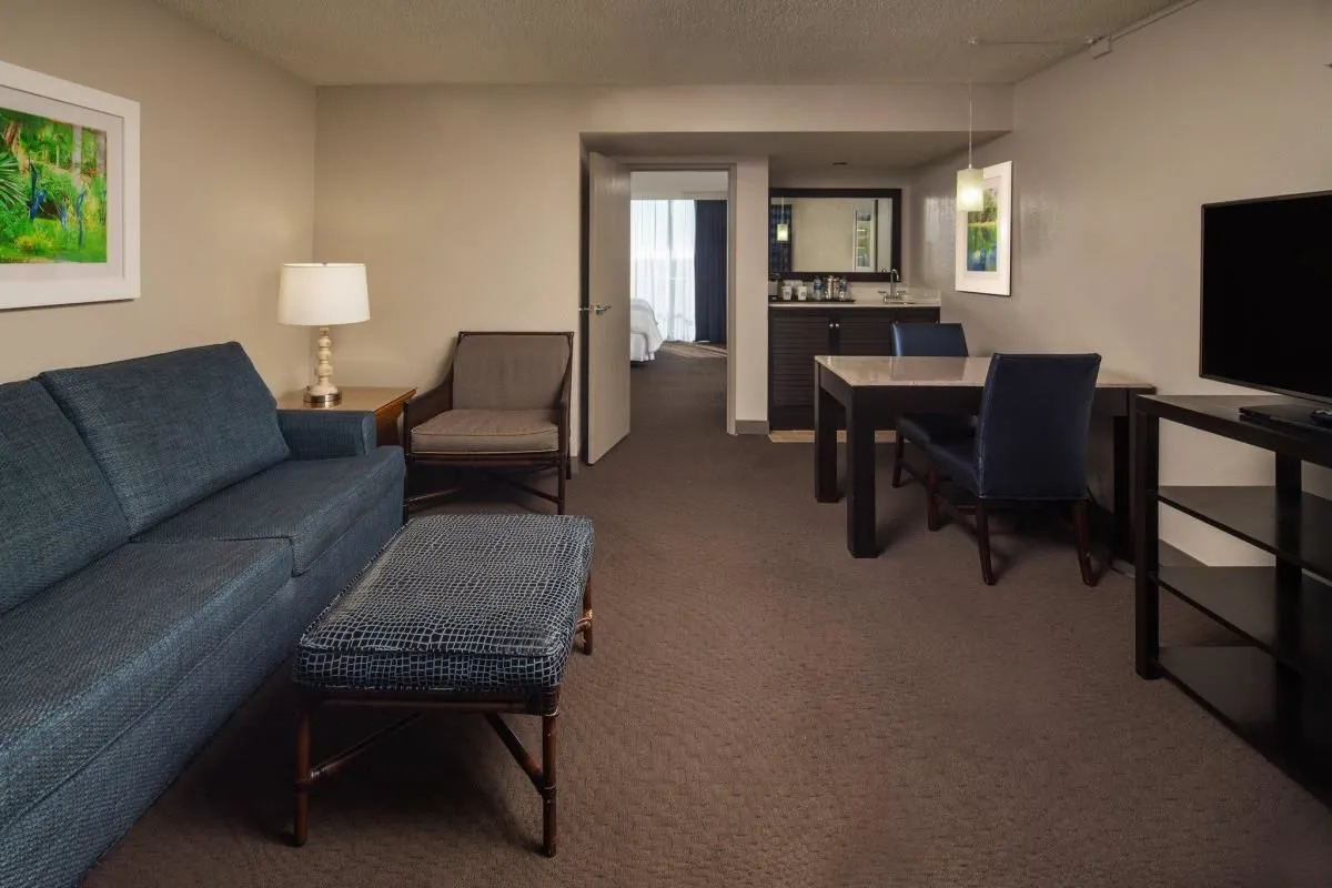 Business 14 image SHERATON SUITES FORT LAUDERDALE AT CYPRESS CREEK