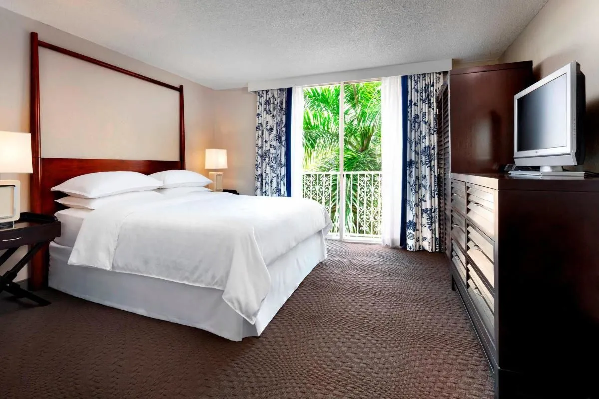 Business 19 image SHERATON SUITES FORT LAUDERDALE AT CYPRESS CREEK