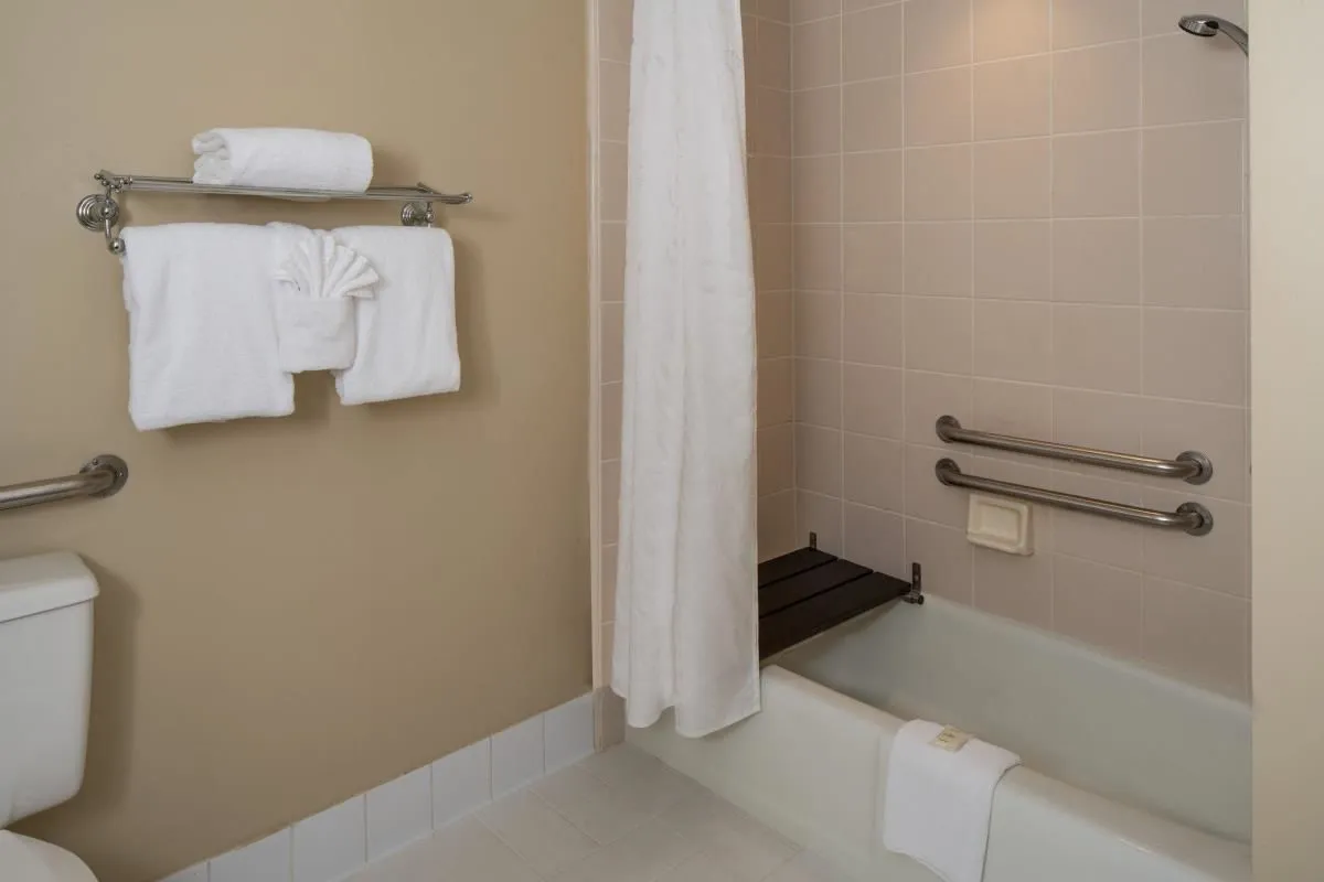 Business 24 image SHERATON SUITES FORT LAUDERDALE AT CYPRESS CREEK