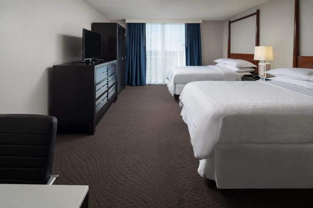 Business 30 image SHERATON SUITES FORT LAUDERDALE AT CYPRESS CREEK