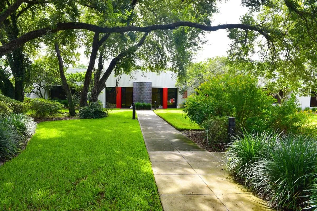 Business 30 image HILL VALLEY SUITES