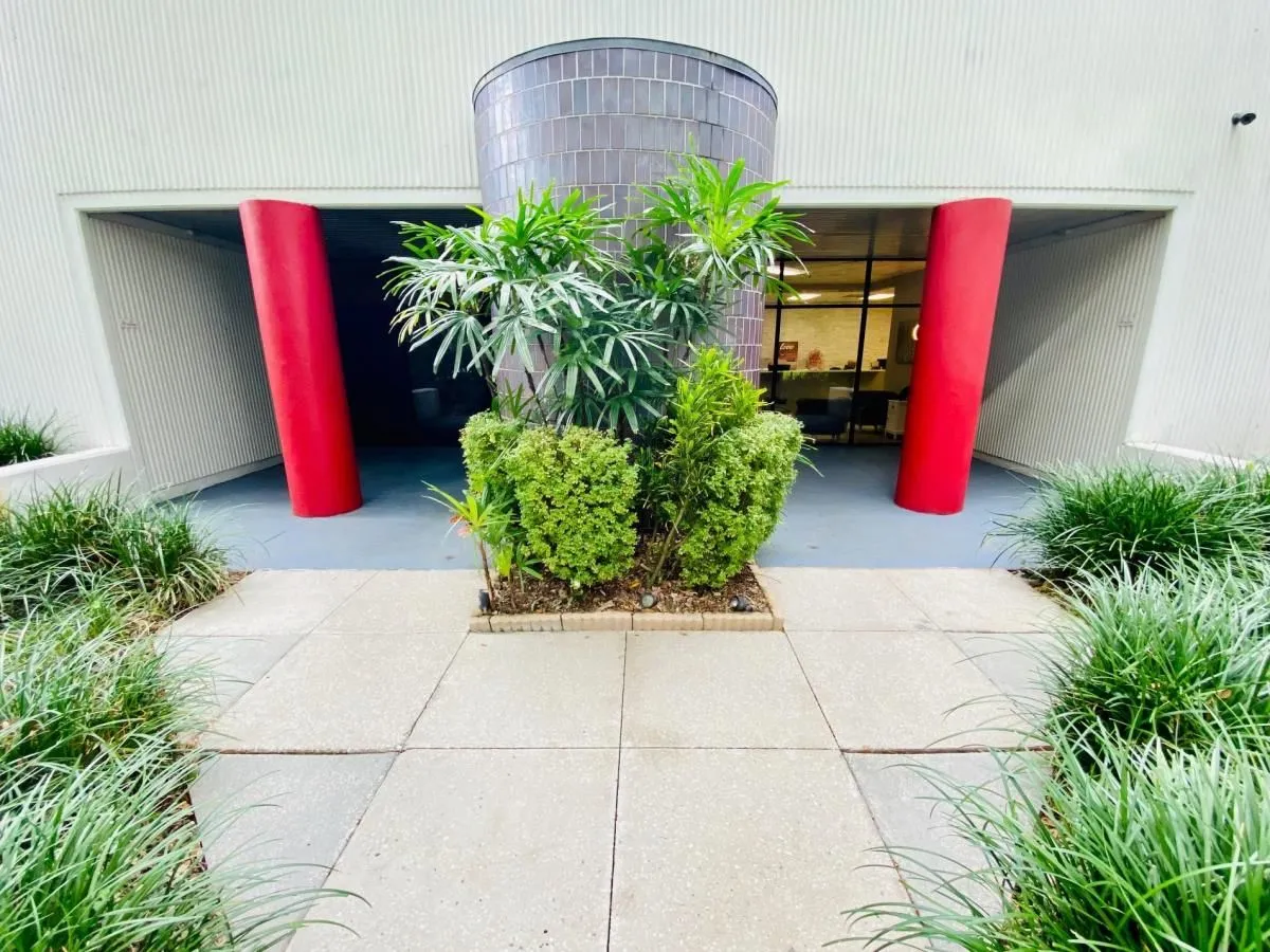 Business 27 image HILL VALLEY SUITES