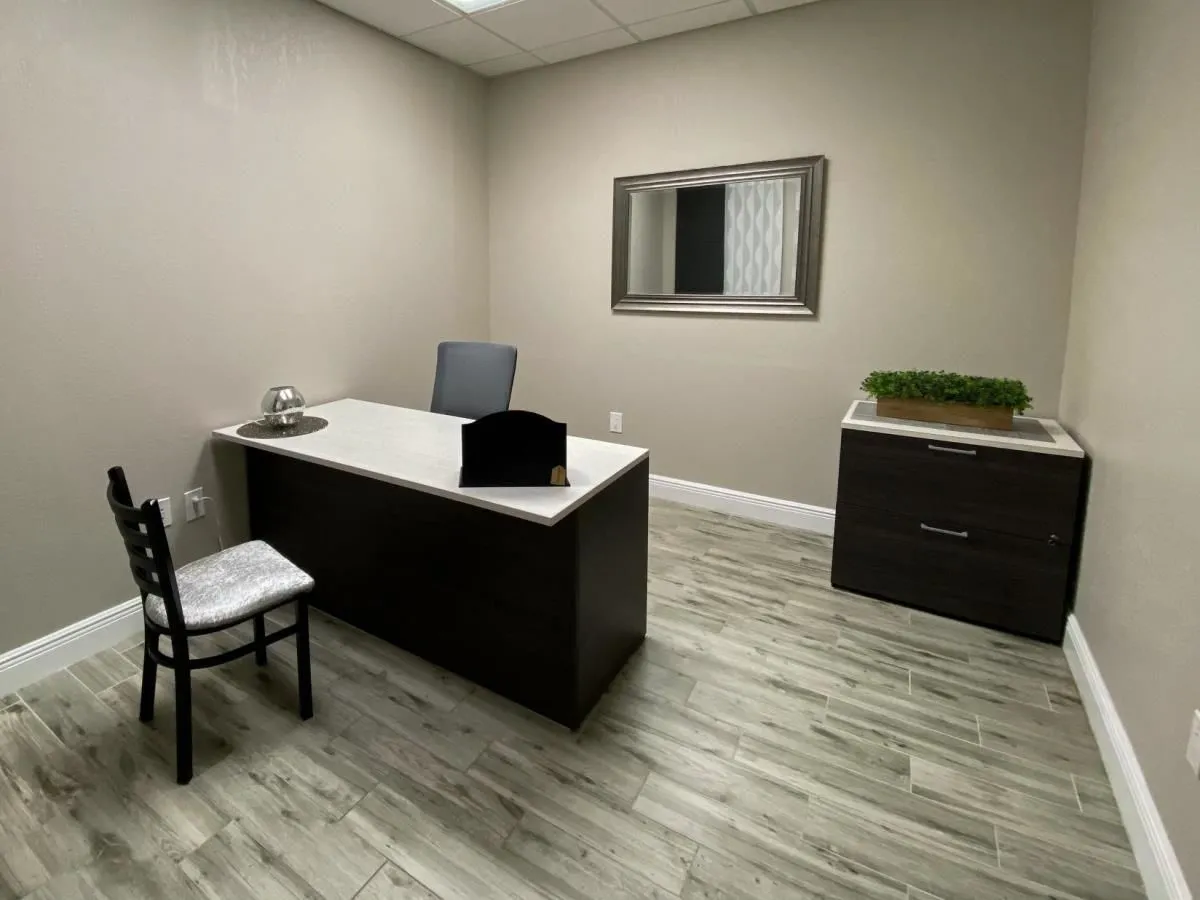 Business 50 image HILL VALLEY SUITES