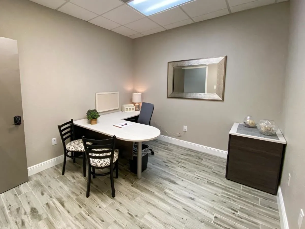 Business 56 image HILL VALLEY SUITES