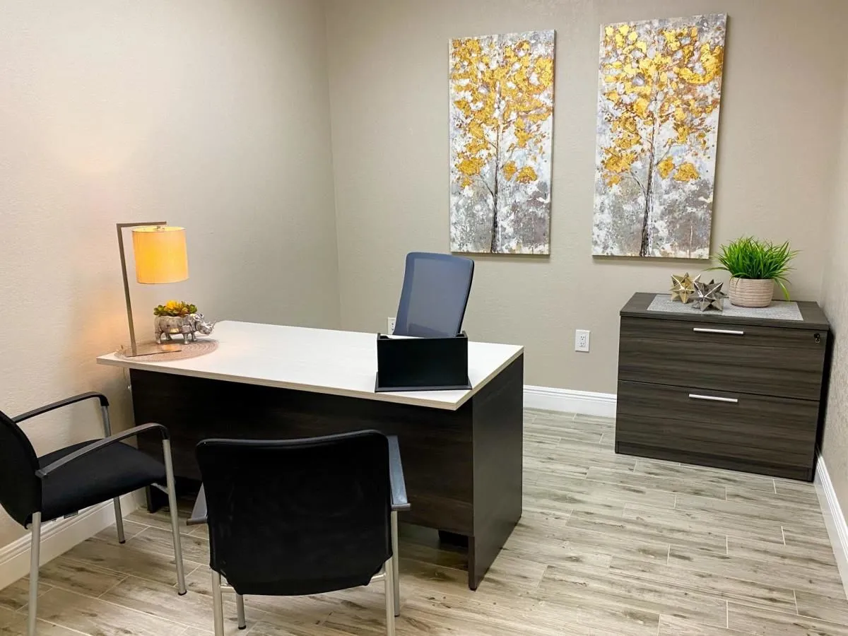 Business 60 image HILL VALLEY SUITES