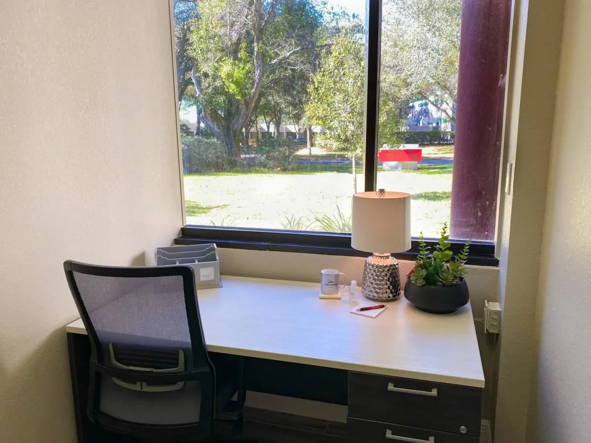 Business 74 image HILL VALLEY SUITES