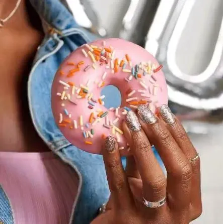 Business 12 image DUNKIN'