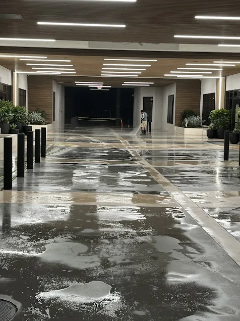 Business 3 image SUPER CLEAN 305