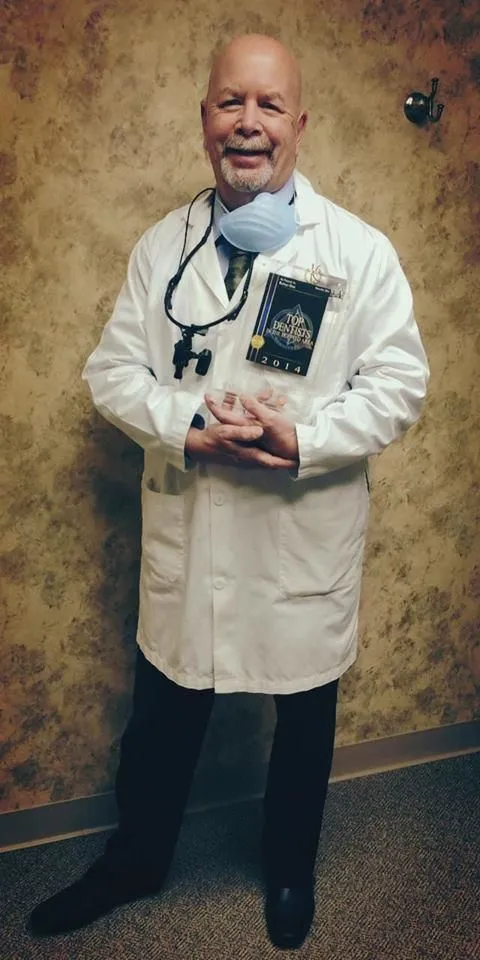 Business 4 image WARREN M. KRUTCHICK, DDS