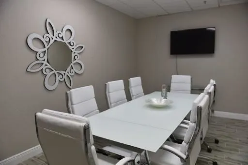 Business 3 image HILL VALLEY SUITES