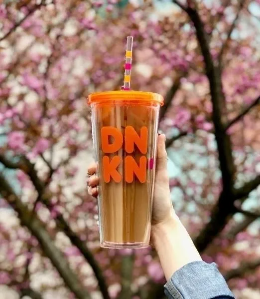 Business 10 image DUNKIN'