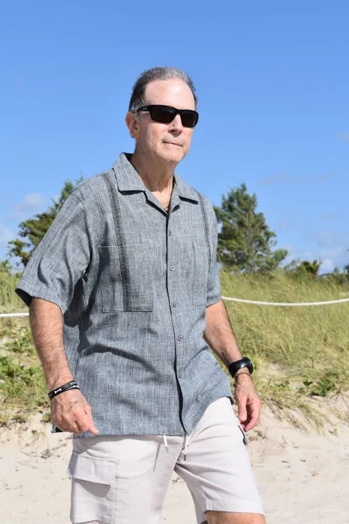 Business 6 image DACCORD SHIRTS & GUAYABERAS