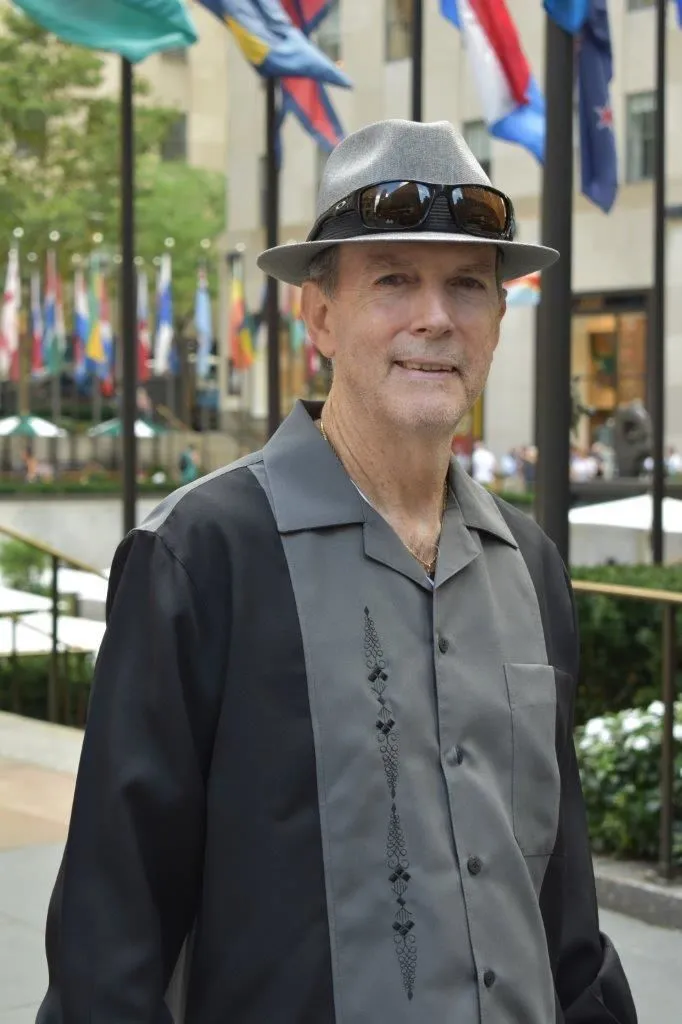 Business 49 image DACCORD SHIRTS & GUAYABERAS