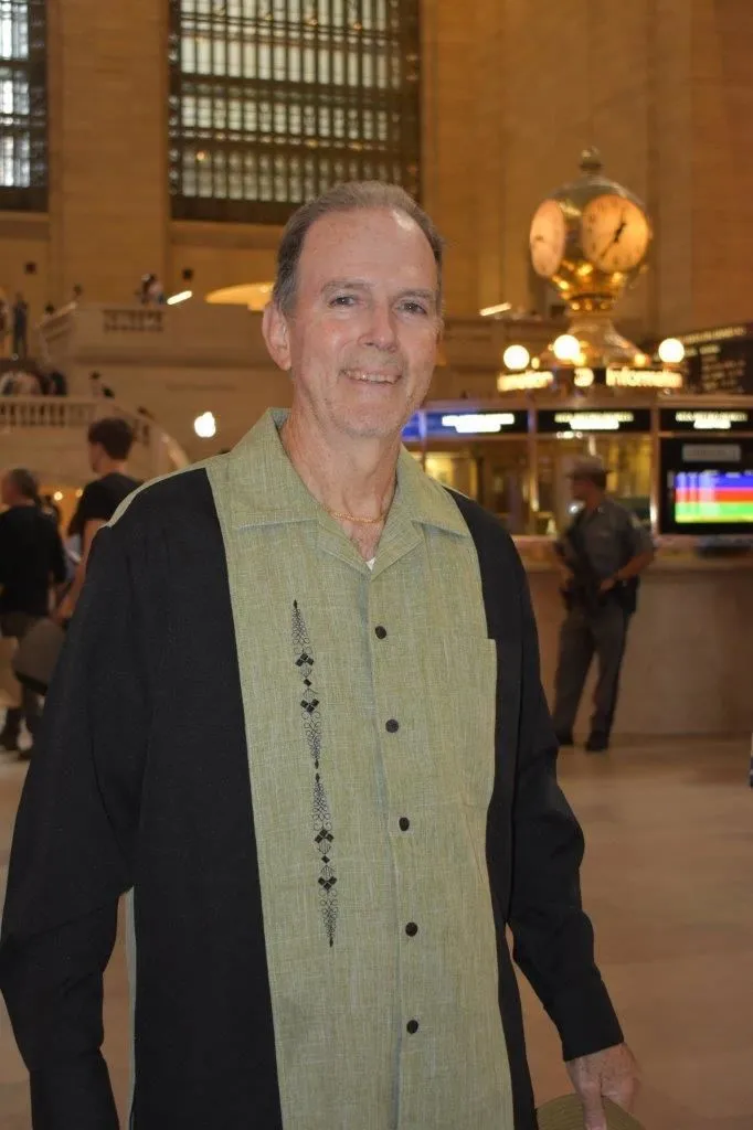 Business 52 image DACCORD SHIRTS & GUAYABERAS