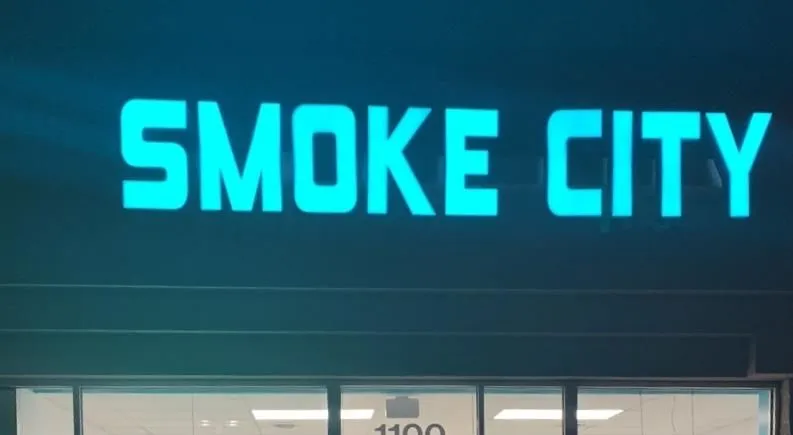 Business 1 image SMOKE CITY