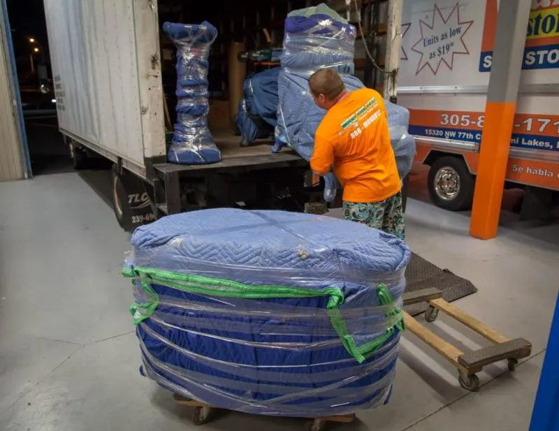 Business 2 image MIAMI MOVERS FOR LESS