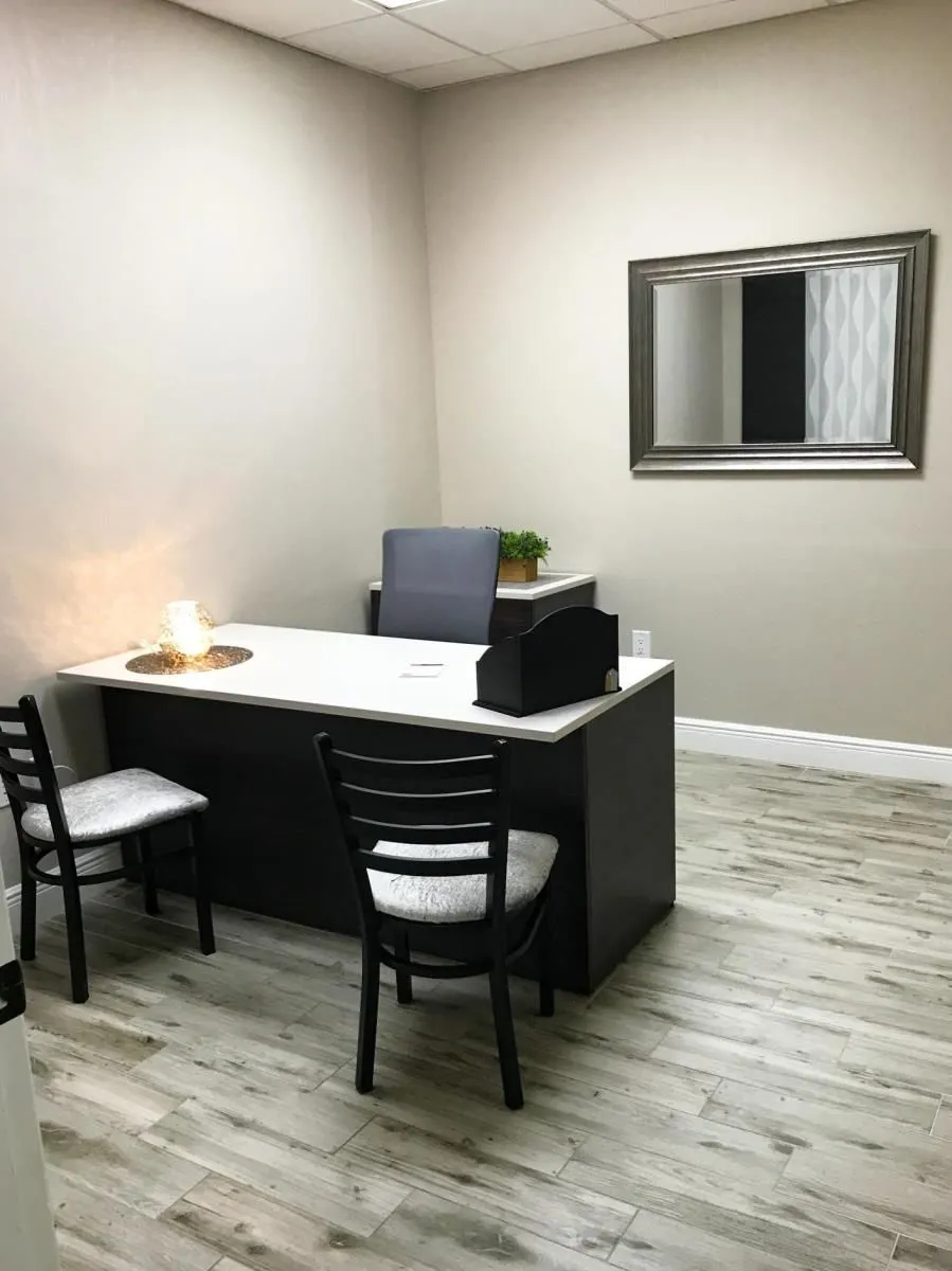 Business 15 image HILL VALLEY SUITES